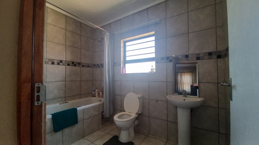 3 Bedroom Property for Sale in Blomanda Free State